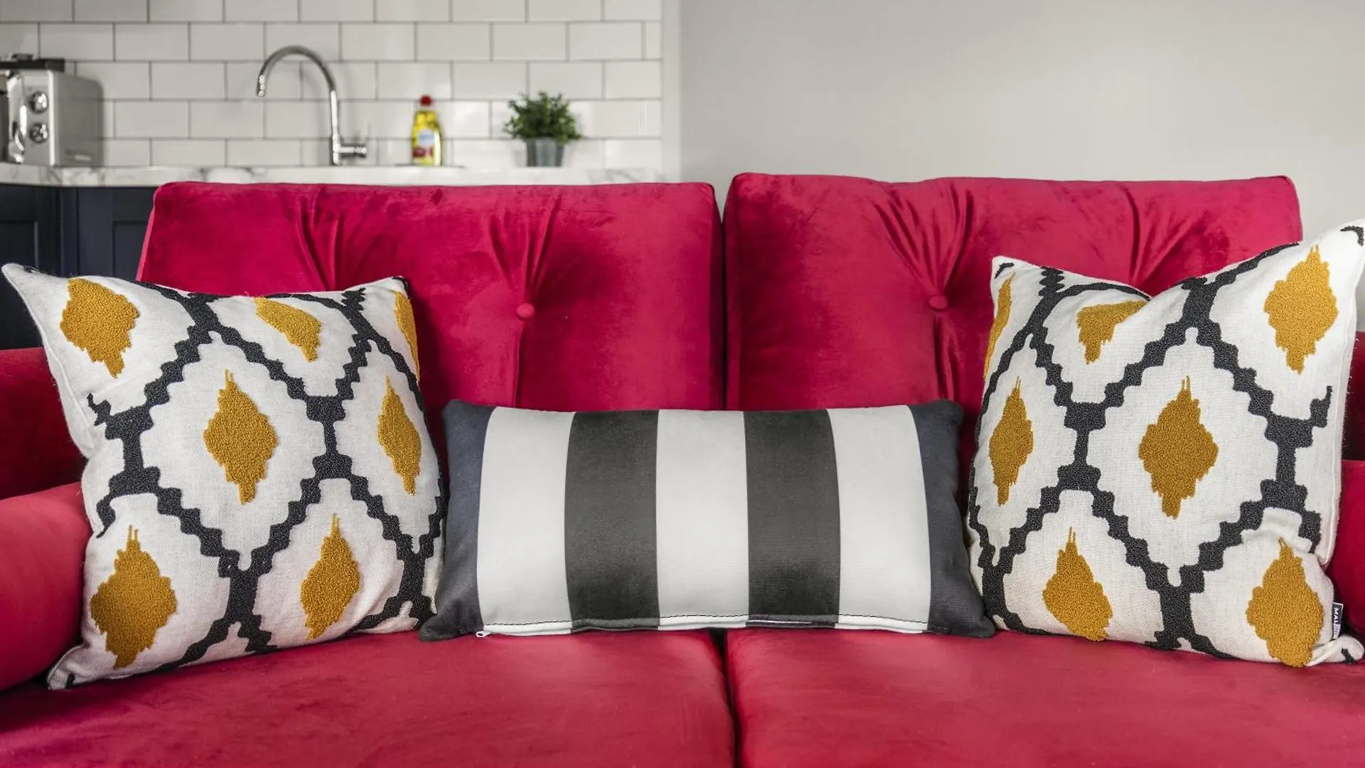 Buzzing Brighton Apartment 5 By My Getaways United Kingdom