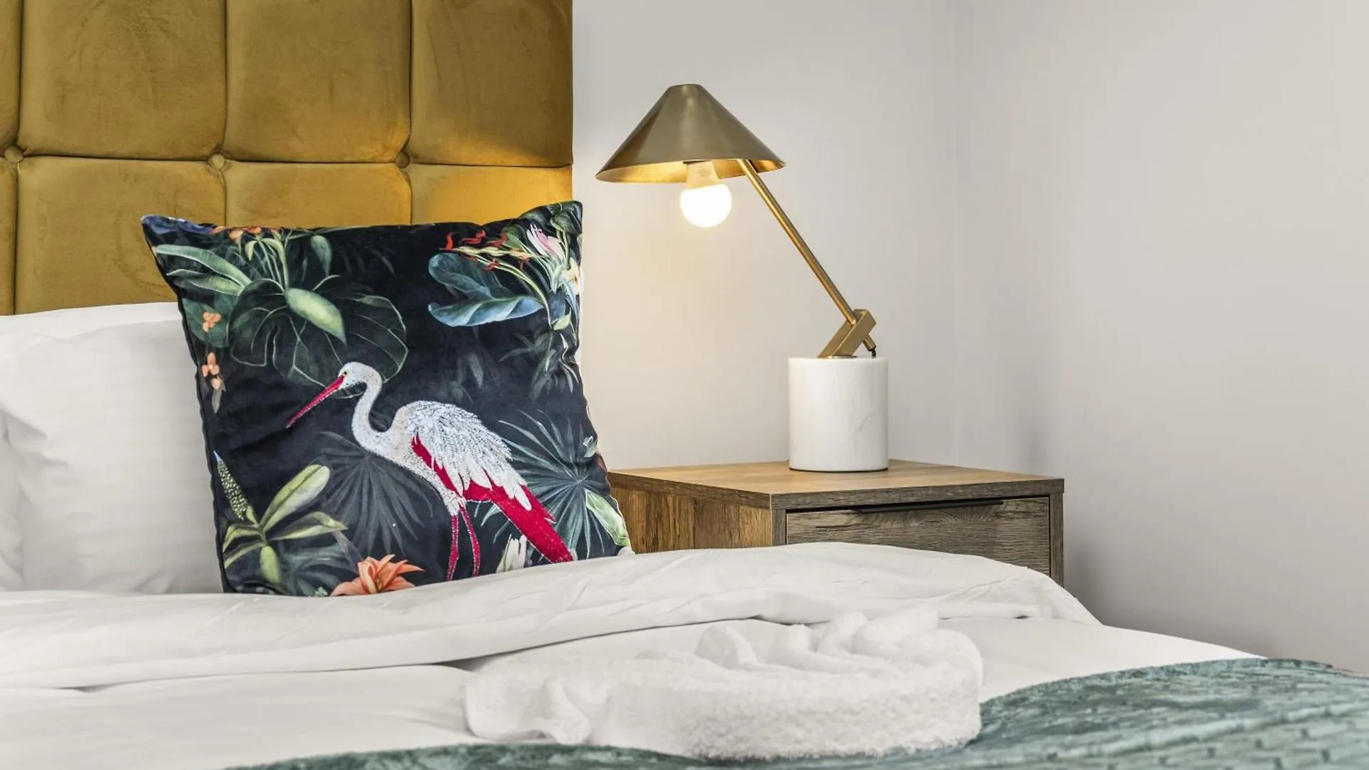 Buzzing Brighton Apartment 5 By My Getaways